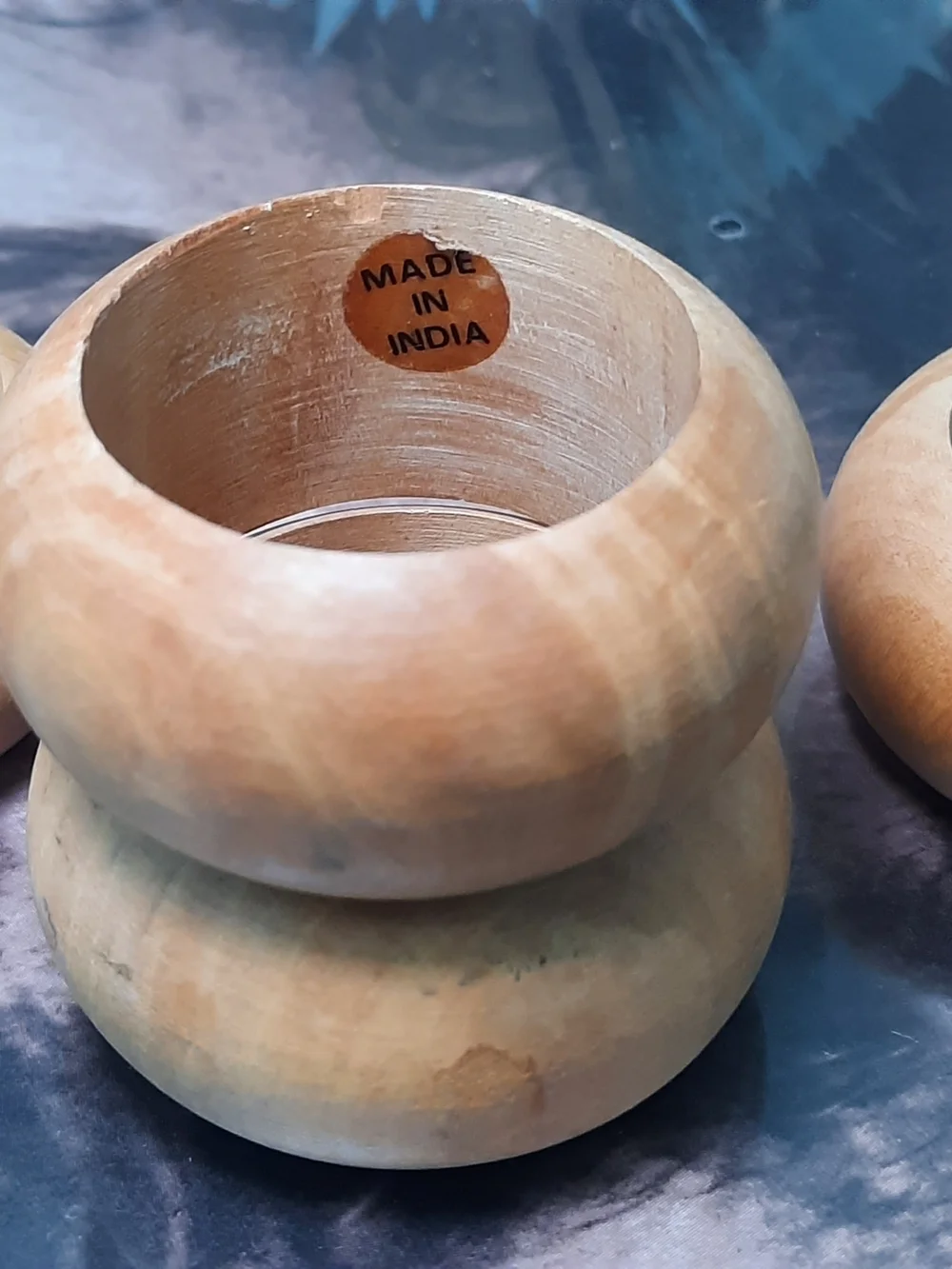 Set of 4 Chunky Wood Napkin Rings- Natural Light Wood, India